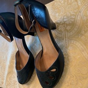 Miz Mooz Leather Heels